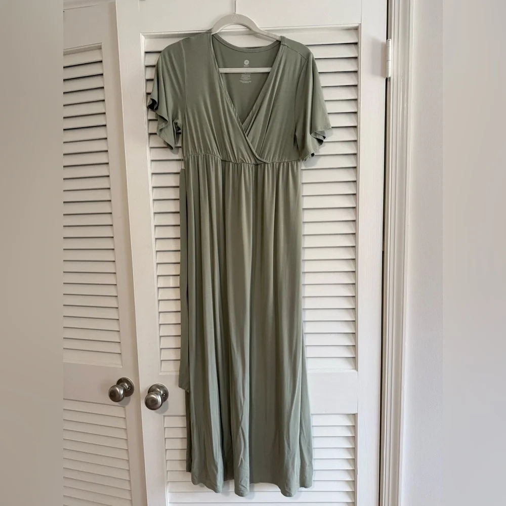 Kindred Bravely Maxi wrap Maternity Dress sz small sage green - Picture 2 of 5